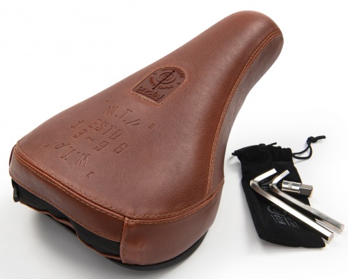 Wethepeople Pivotal SMUGGLER Fat Seat Leather