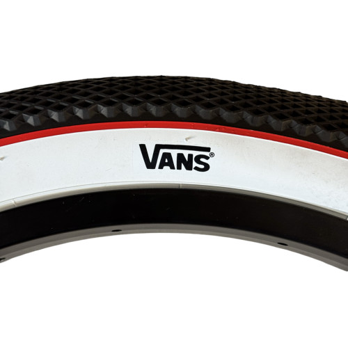 Plášť Cult VANS Black/ White Wall/ Red Stripe